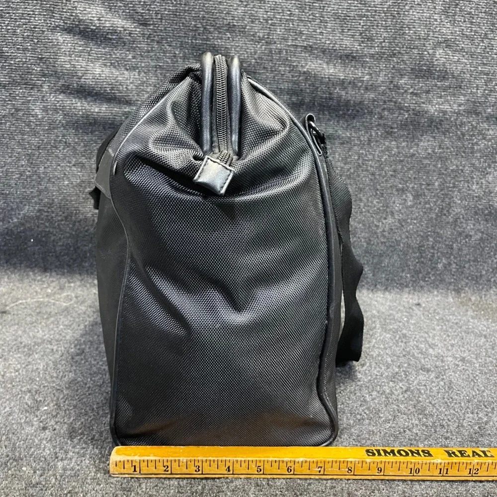 Sean John Mens Large Black Ballistic Nylon Duffle Travel Bag Carry On Weekender